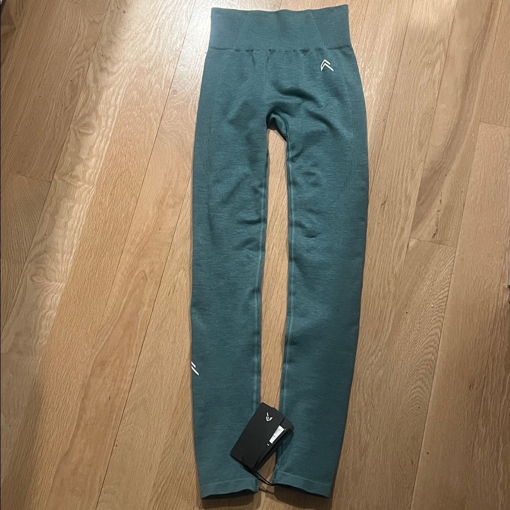 ONER NWT Classic Seamless Leggings Long Small